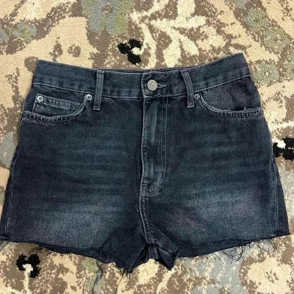 BDG Urban Outfitters Distressed Black Denim Shorts Size 27 - Picture 4 of 9